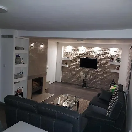 Magic Stone Apartment